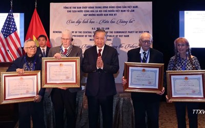 Tiếp tục cùng những người bạn Hoa Kỳ vun đắp tình bạn, kiến tạo giá trị phát triển